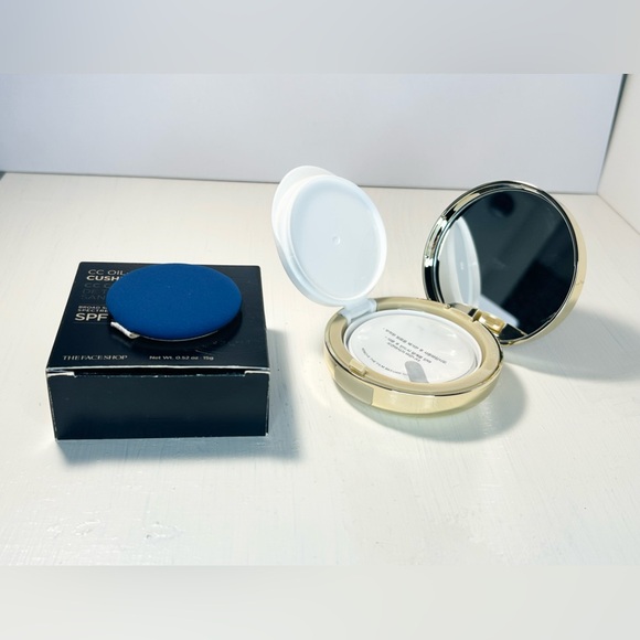 CC OIL-FREE CUSHION BROAD SPECTRUM SPF 50 THE FACE SHOP 0.52 OZ - Picture 7 of 10